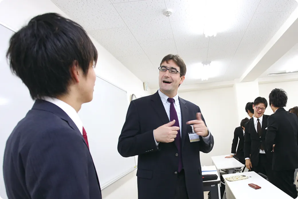 実践英語のプロフェッショナル「ILC国際語学センター」と連携したカリキュラム