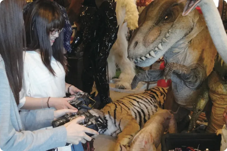 本校の学生のためだけに開発された特別プログラム