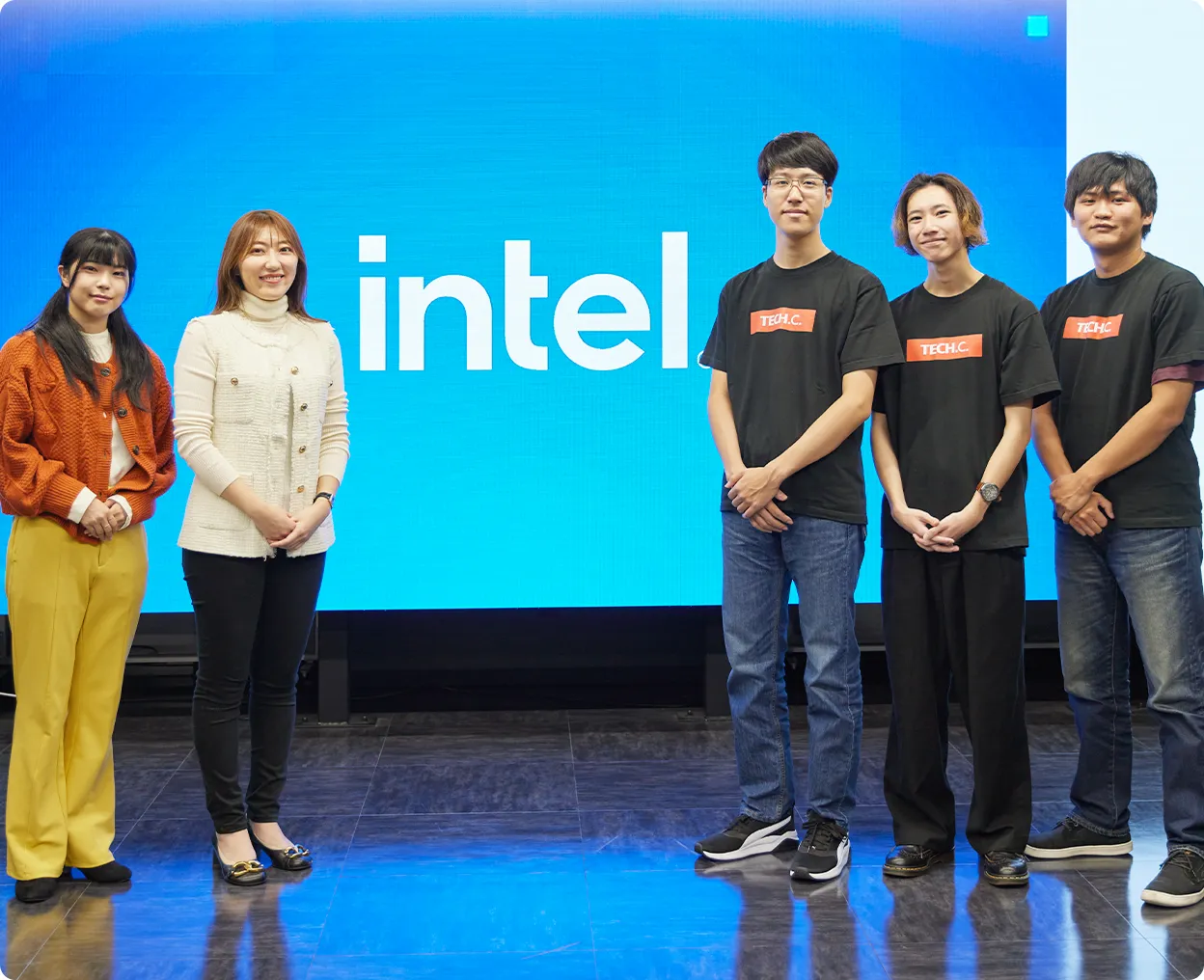 intel_group_photo