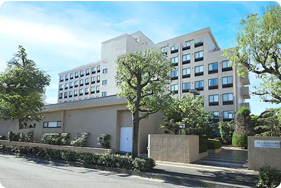 本校専用の2食付学生寮