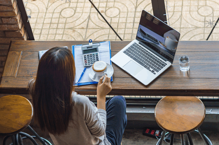 フリーランスも可能！イラスト業界での働き方と必要なビジネス力