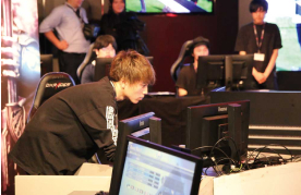 大会運営に参加する学生